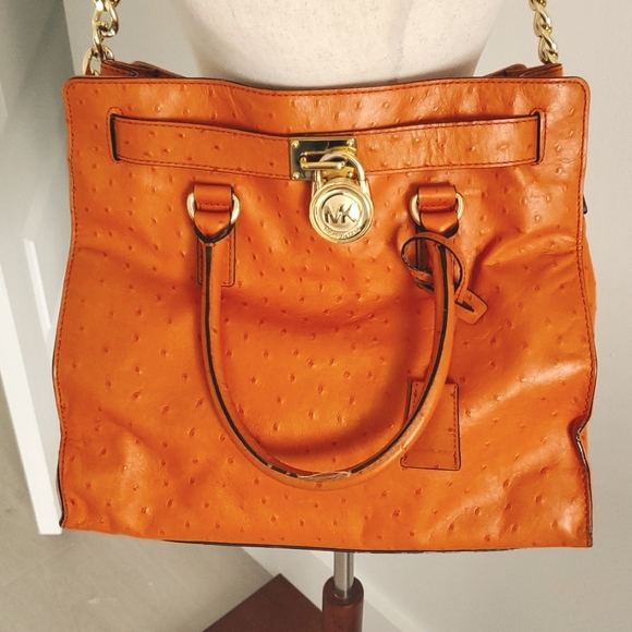 Michael Kors vintage Hamilton handbag.  Burnt orange color. Includes dust bag - Picture 2 of 12